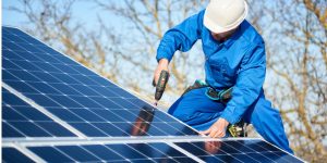 Installation Maintenance Panneaux Solaires Photovoltaïques à Campan